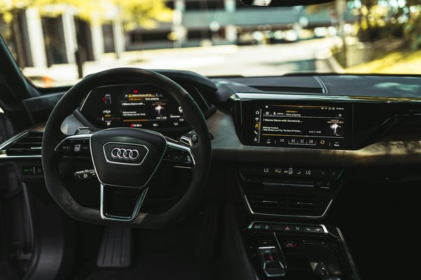 How can you dress stylishly for different body types?